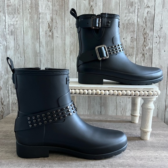 Hunter Refined Bike Boot Black Studded Rain Boots NWOB Size 6 - Picture 2 of 7